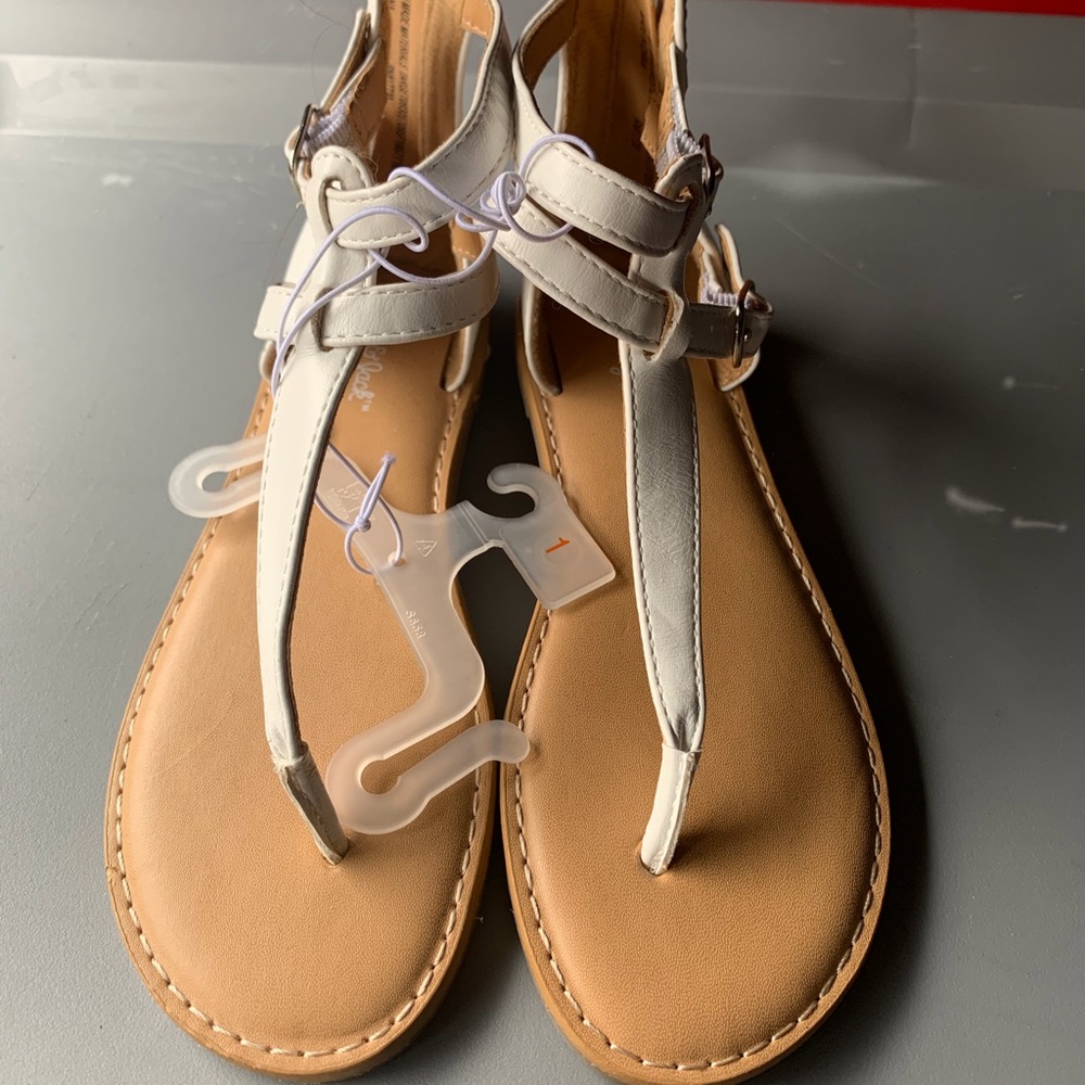 Girls Sandals • Brand New